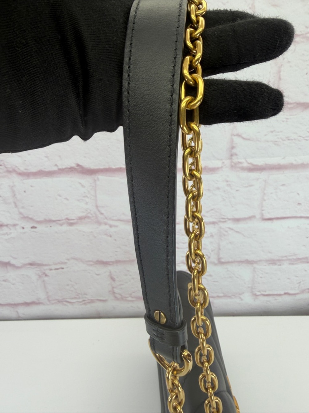 Louis Vuitton Black New Wave Quilted Leather Chain Shoulder Bag - Picture 7 of 16